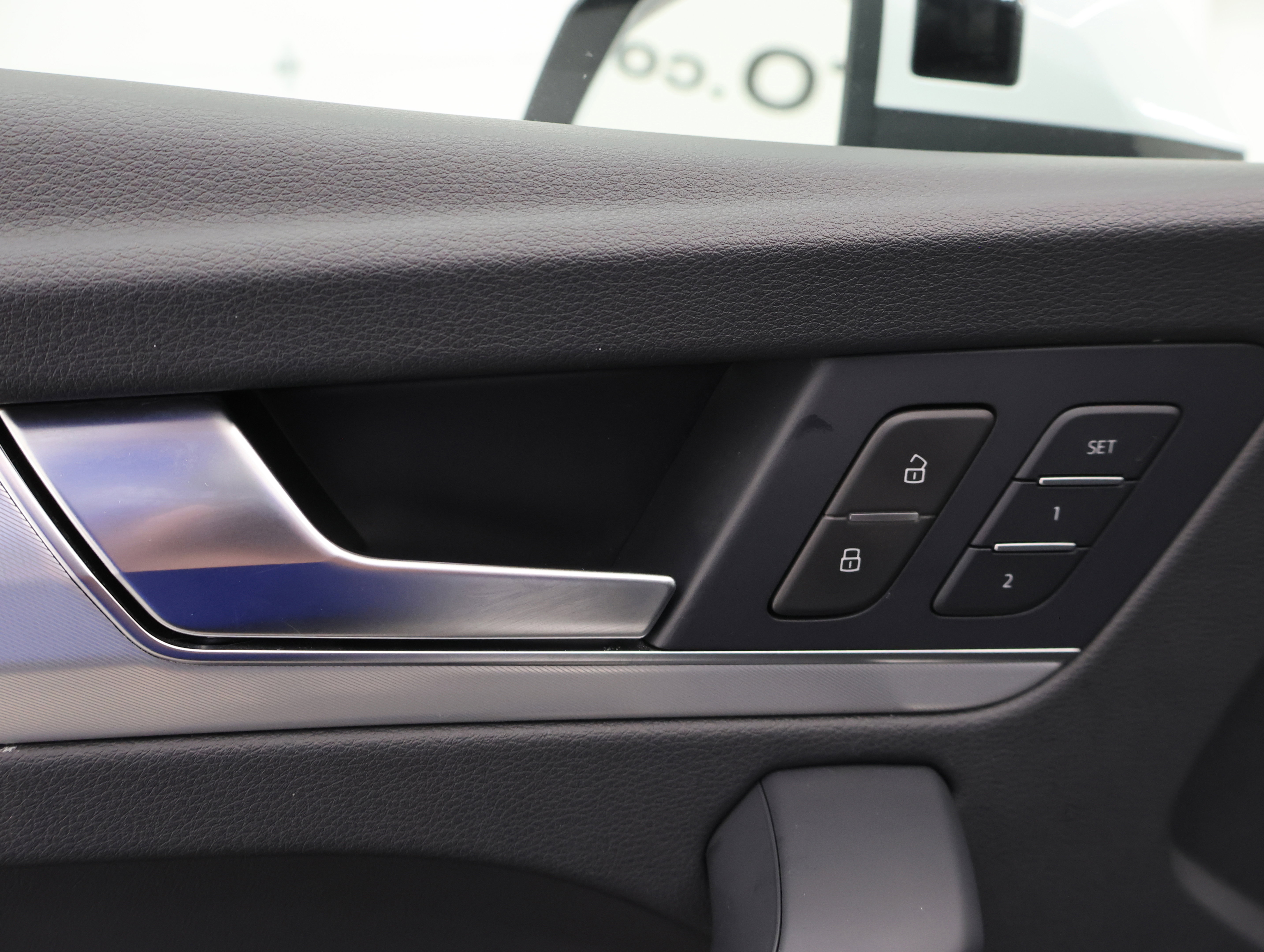 Used 2025 Audi Q5 2.0T Premium image 40