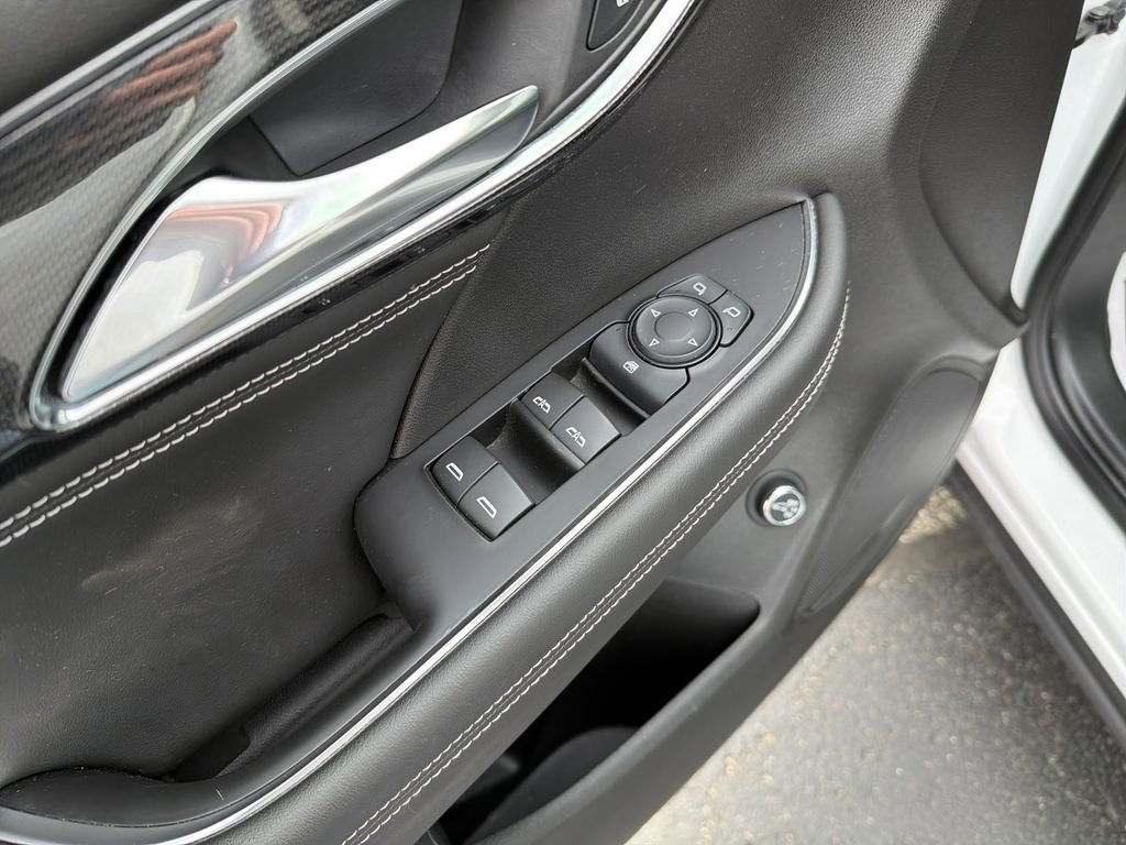 Used 2023 Buick Envision Preferred w/ Sport Touring Package AWD/4WD image 13