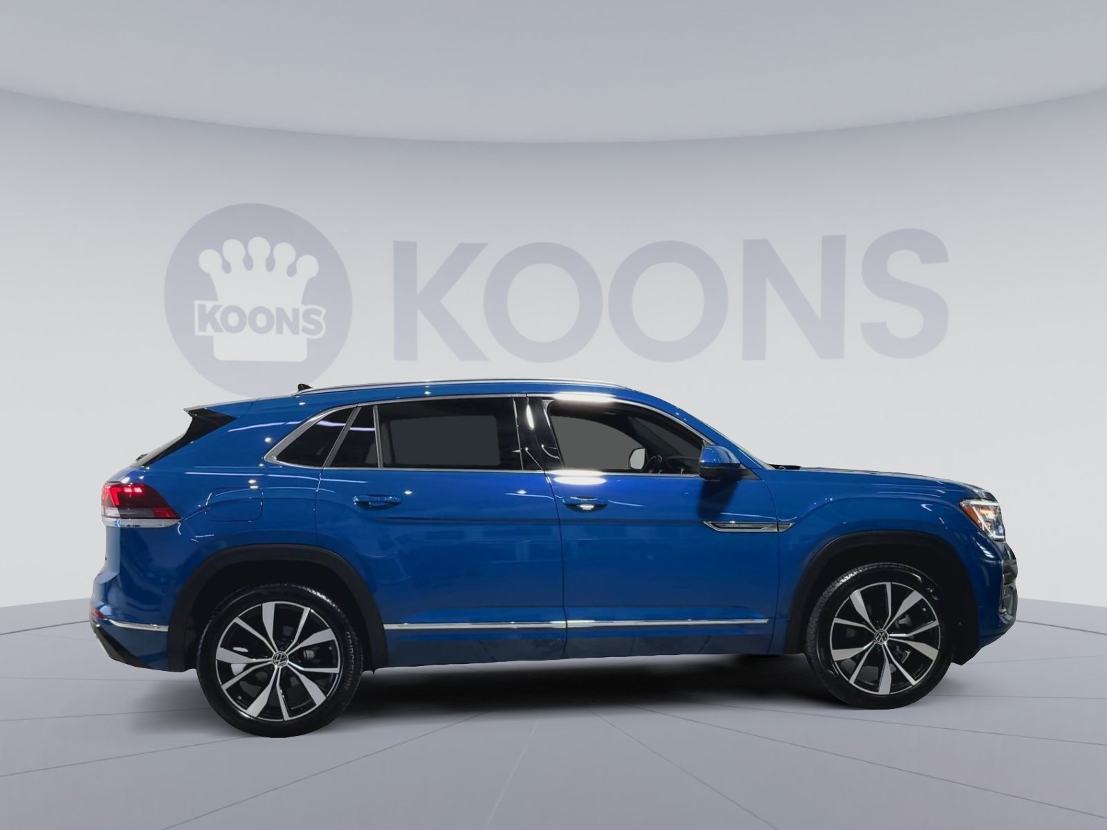 Used 2025 Volkswagen Atlas Cross Sport SEL Premium R-Line AWD/4WD image 12