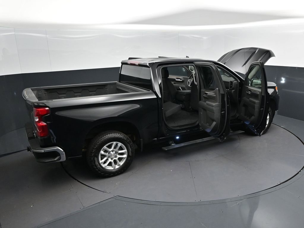 Used 2024 Chevrolet Silverado 1500 LT AWD/4WD image 32