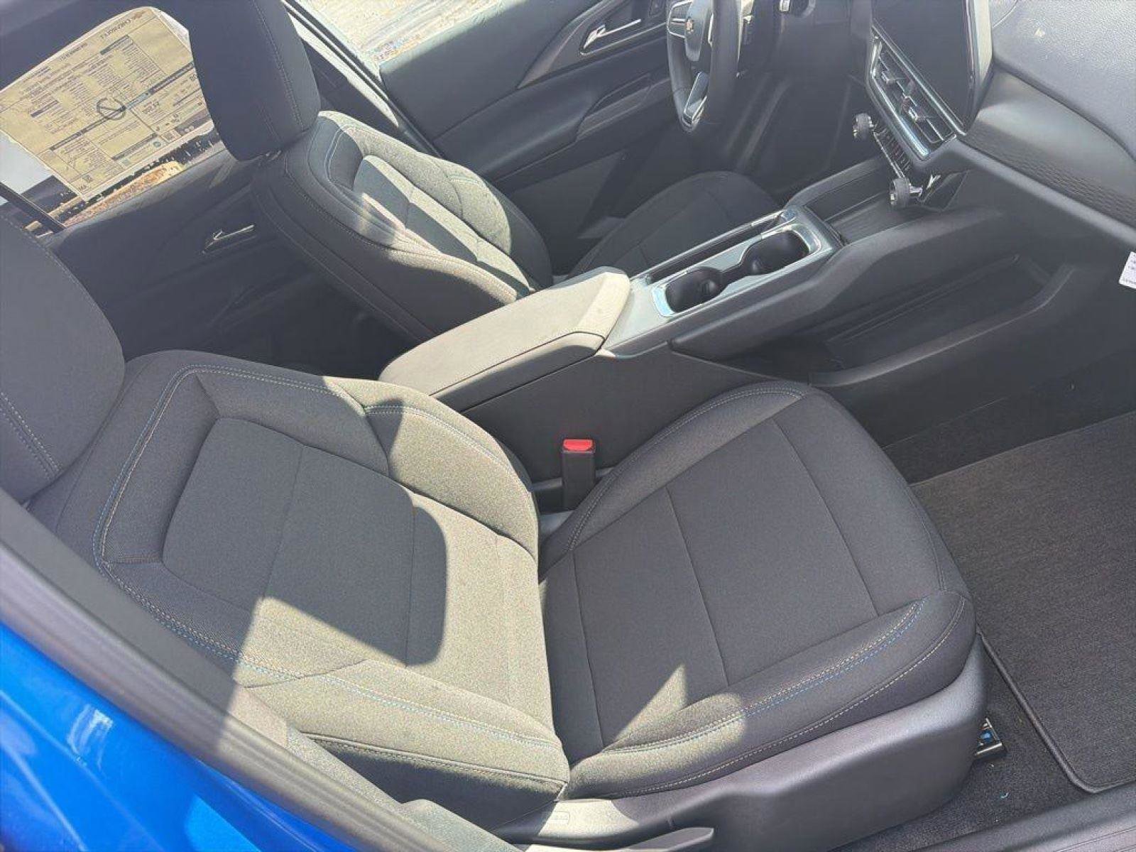 New 2026 Chevrolet Equinox EV LT FWD image 18
