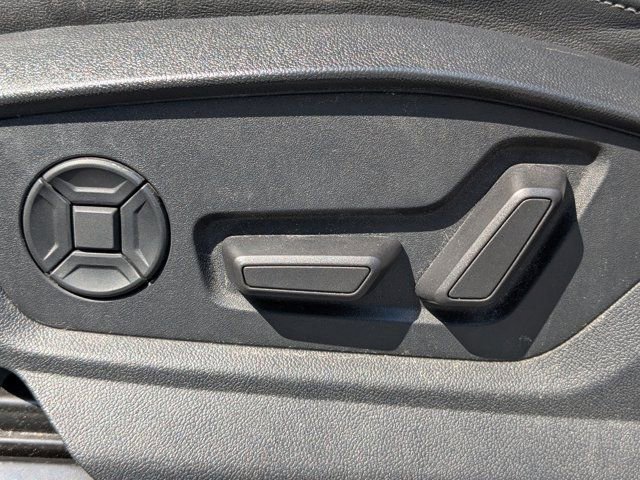 Used 2023 Audi Q8 Prestige image 21