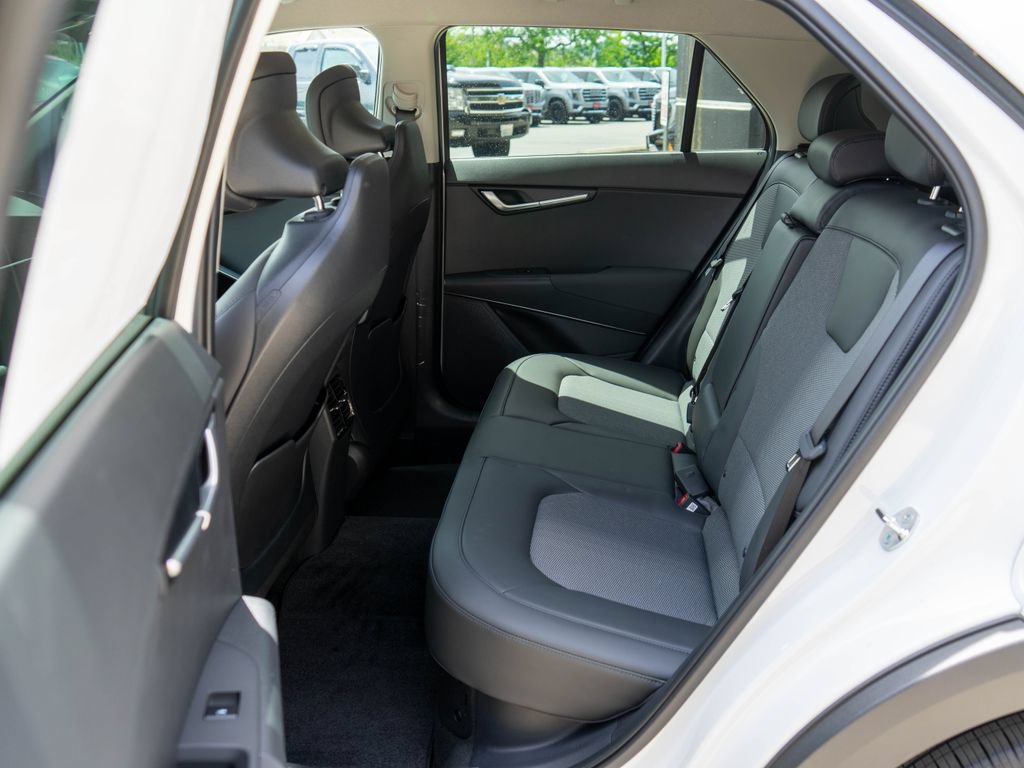 New 2026 Kia Niro EX FWD image 12