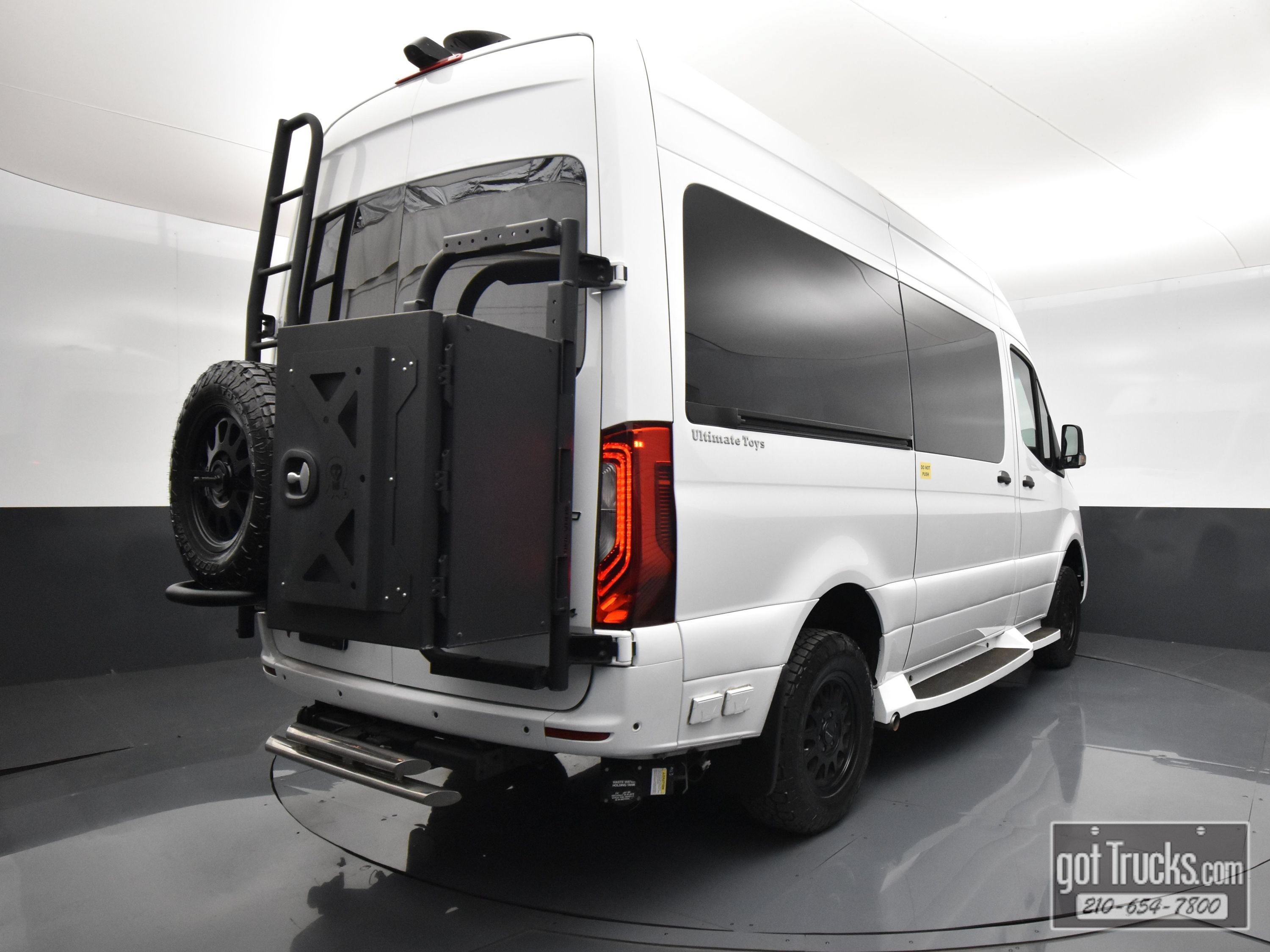 Used 2020 Mercedes-Benz Sprinter 2500 image 56