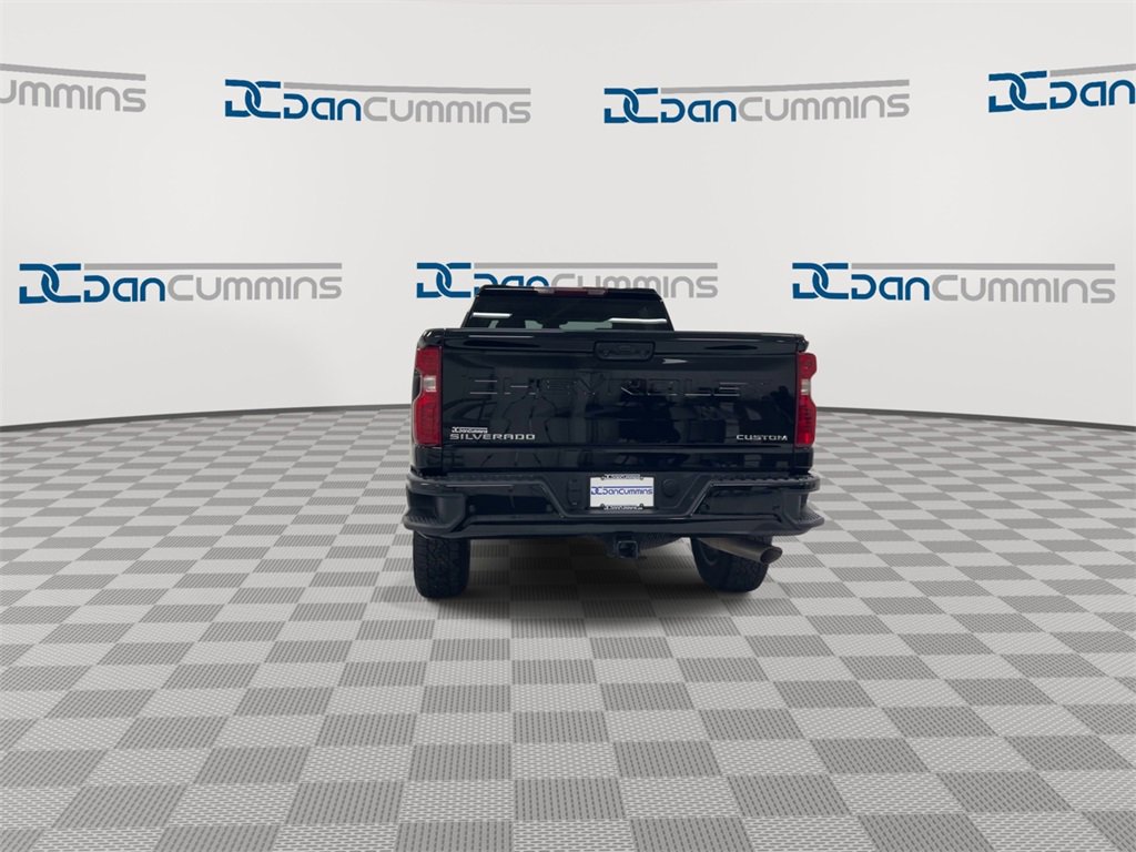 Used 2025 Chevrolet Silverado 2500 Custom w/ Custom Value Package image 7
