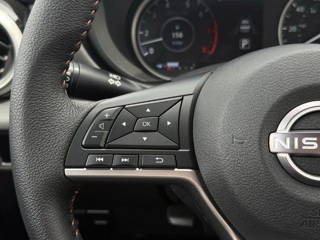 New 2025 Nissan Versa SR w/ Trunk Package FWD image 22