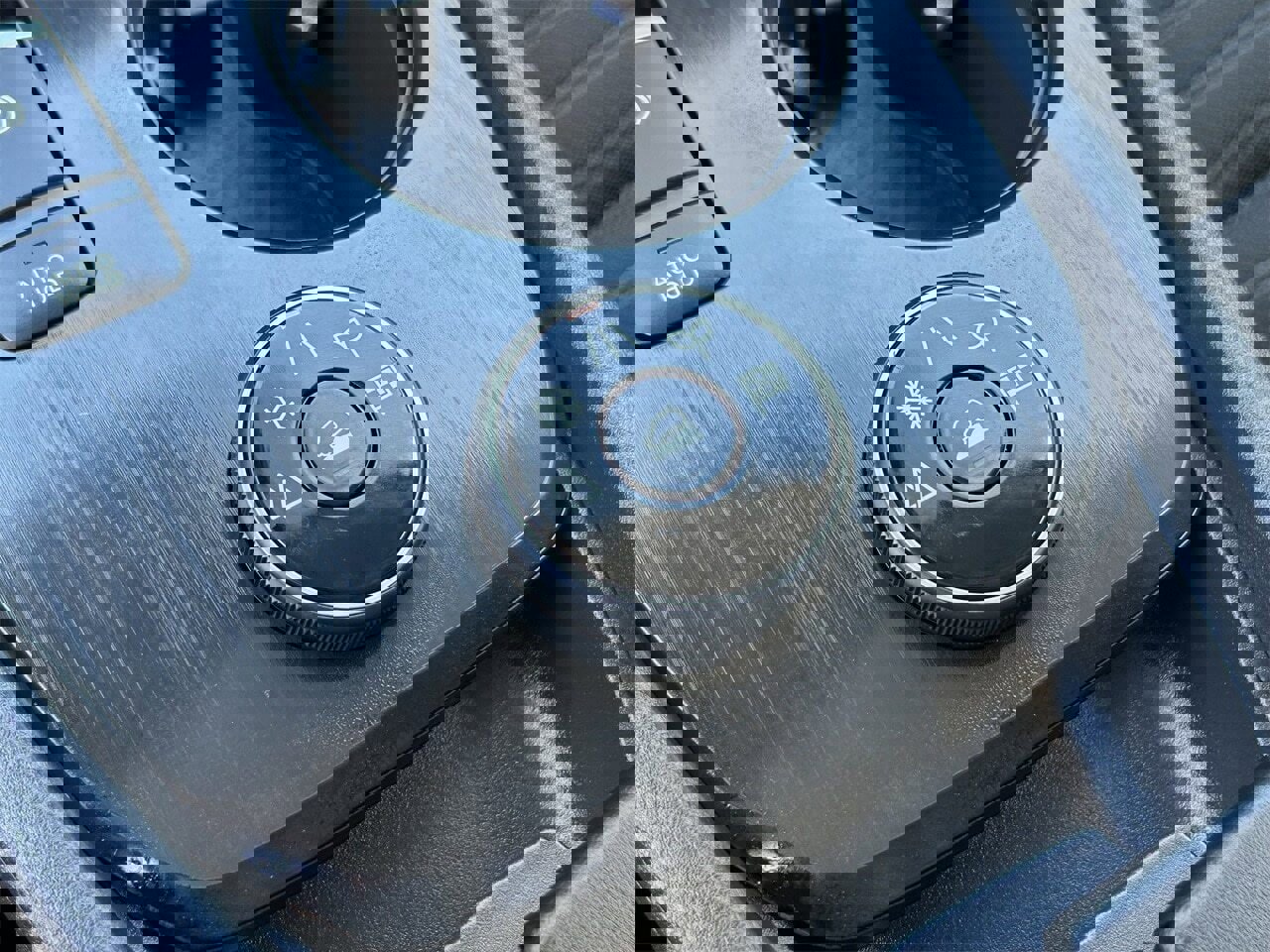 New 2026 Nissan Rogue SV image 31