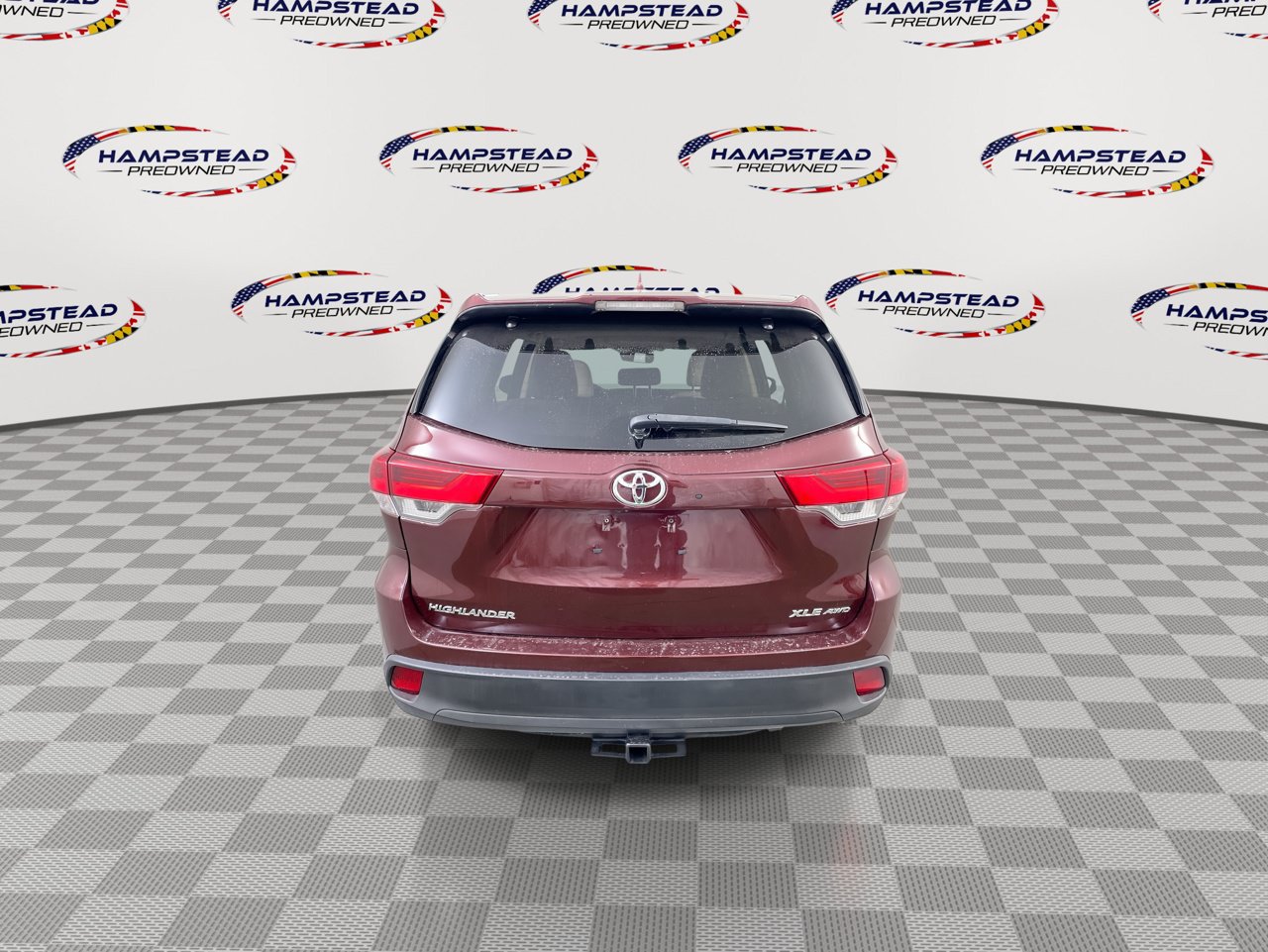 Used 2017 Toyota Highlander XLE AWD/4WD image 7