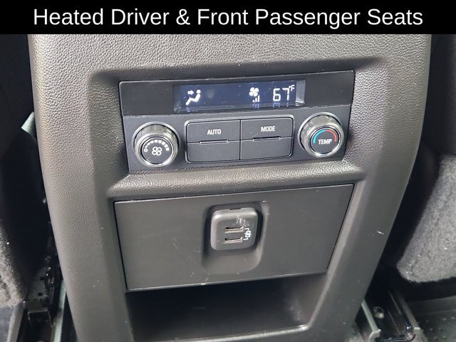 Used 2023 Chevrolet Traverse LT FWD image 27