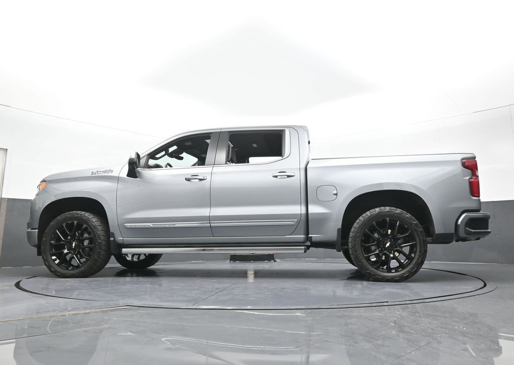 Used 2024 Chevrolet Silverado 1500 High Country w/ Technology Package image 78