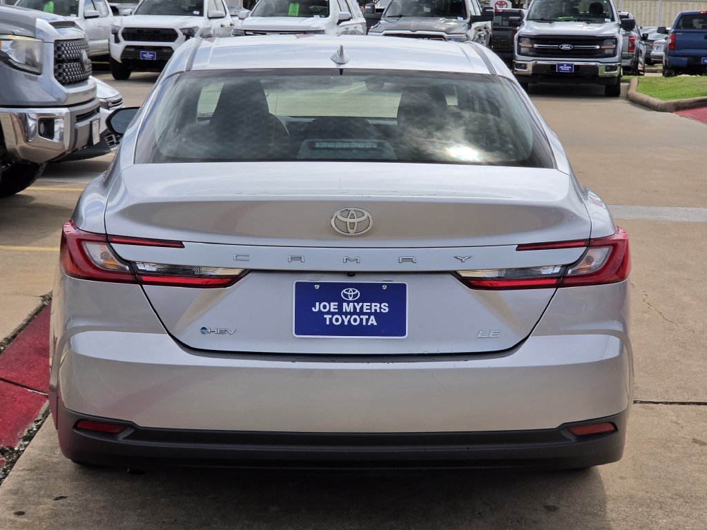 Used 2025 Toyota Camry LE FWD image 8