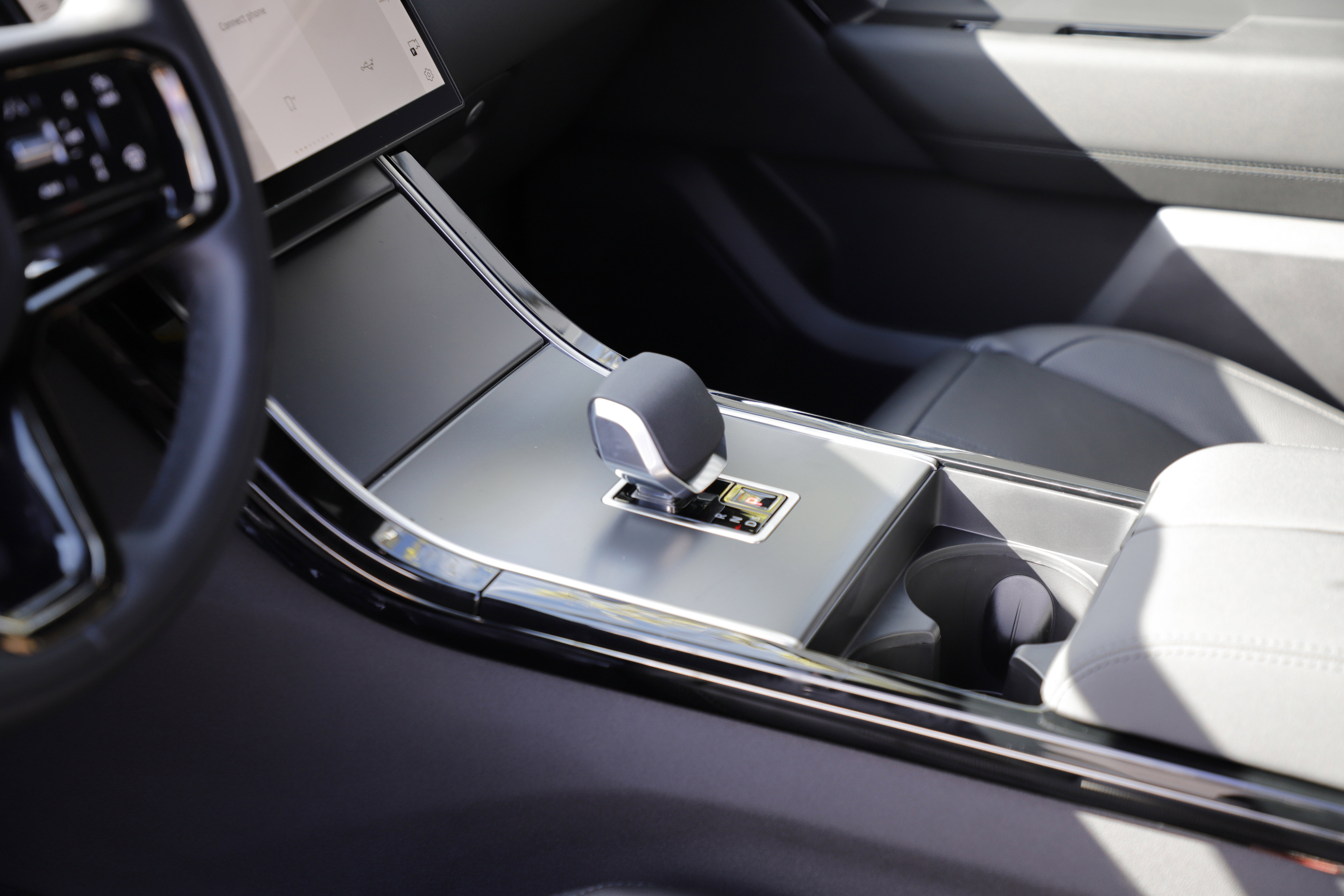 New 2026 Land Rover Range Rover Velar S image 17