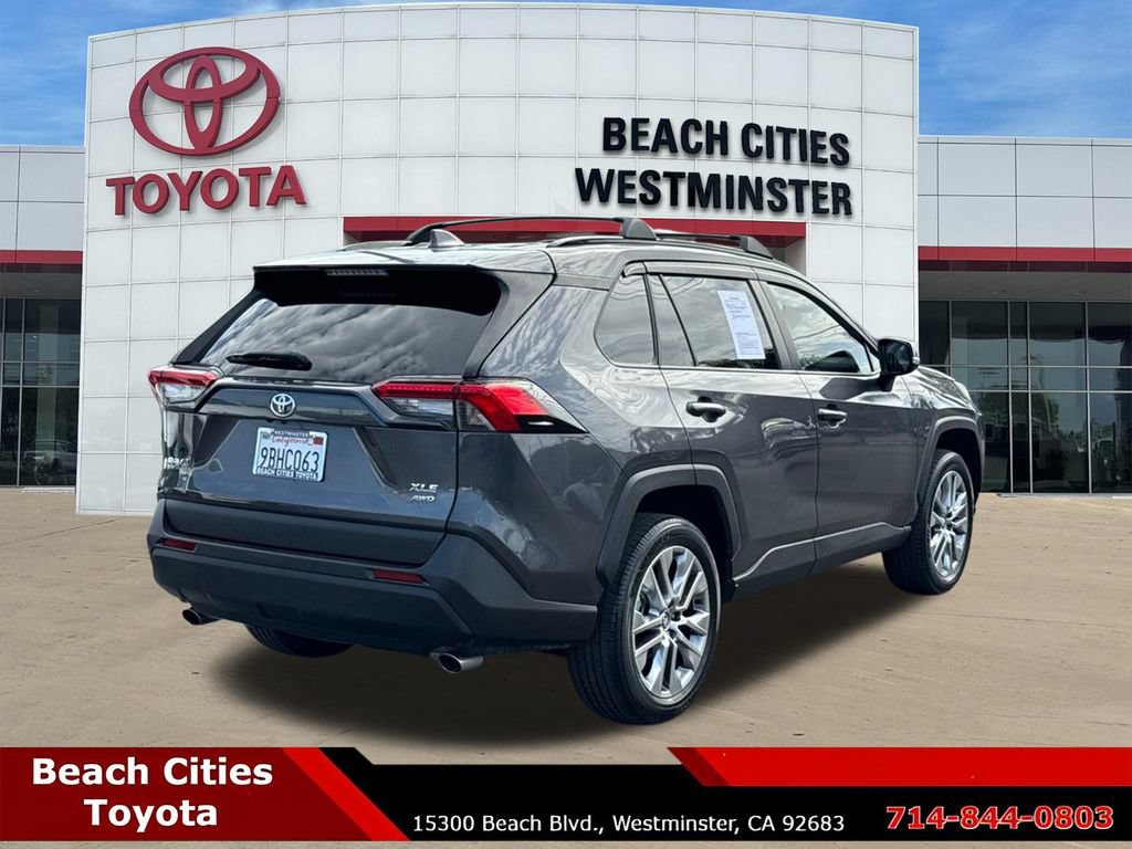 Used 2022 Toyota RAV4 XLE Premium AWD/4WD image 12