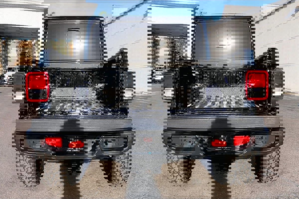 Used 2022 Jeep Gladiator Mojave w/ Trailer Tow Package image 28