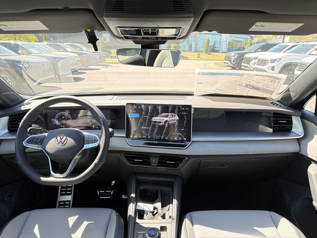New 2026 Volkswagen Tiguan SE R-Line FWD image 20