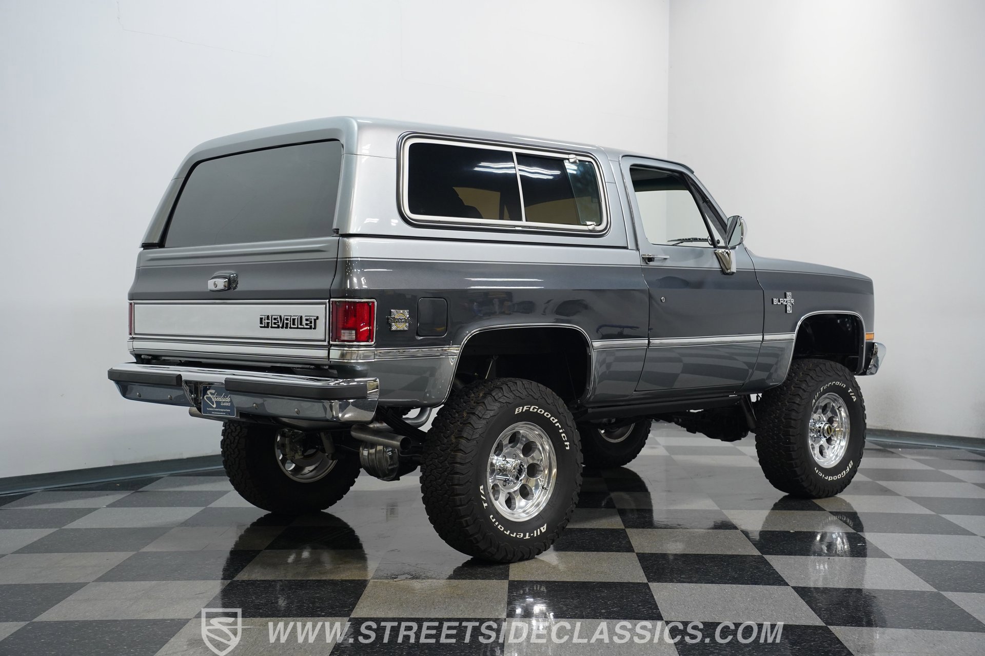Used 1987 Chevrolet Blazer 4WD image 12