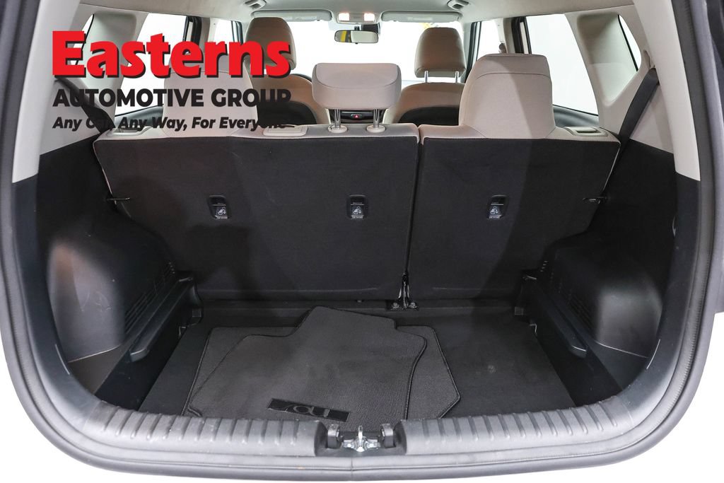 Used 2025 Kia Soul LX FWD image 9