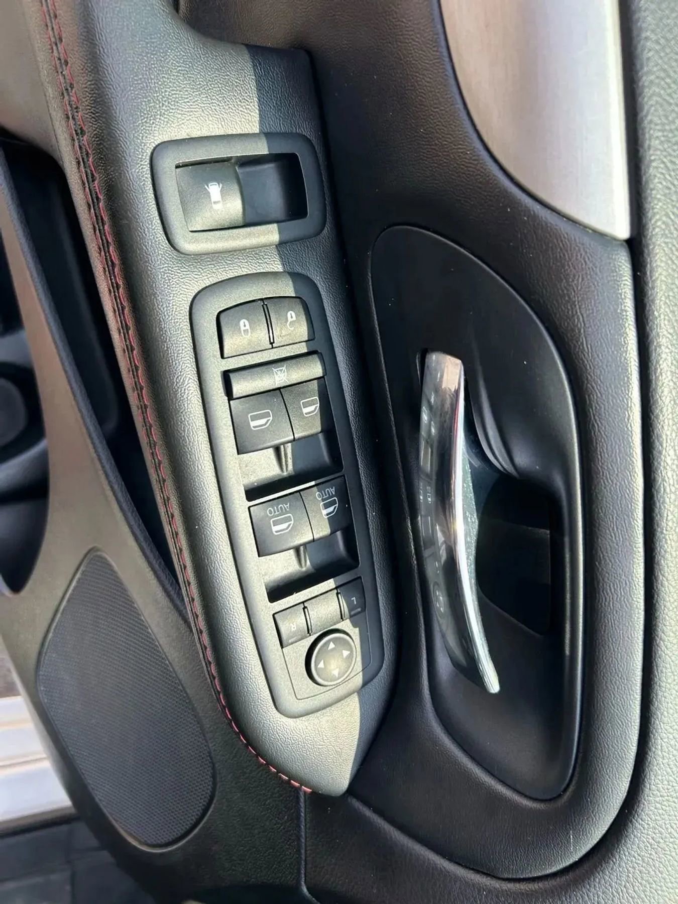 Used 2020 Dodge Grand Caravan GT image 22