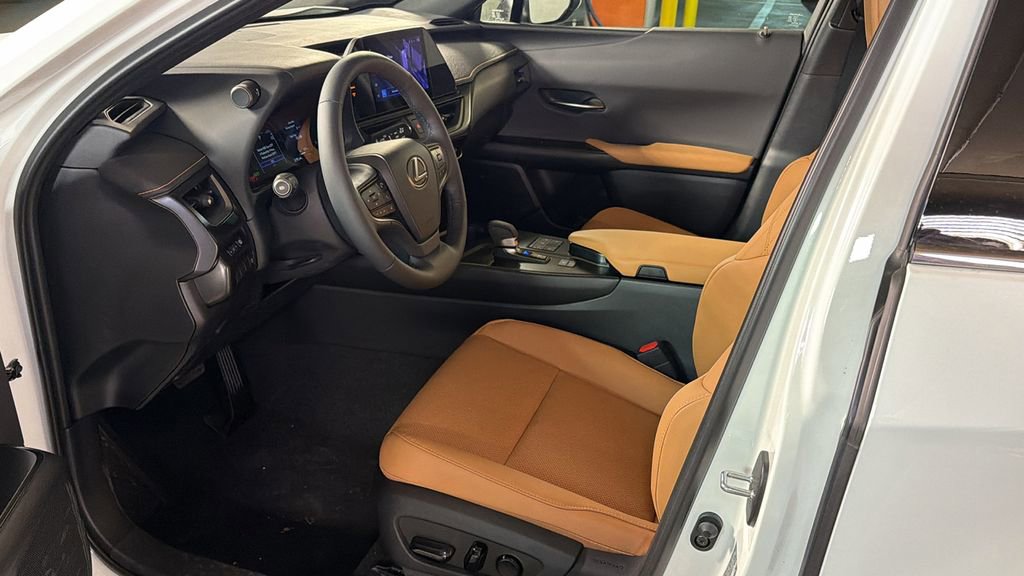 New 2026 Lexus UX 300h AWD w/ Accessory Package (2T) image 22