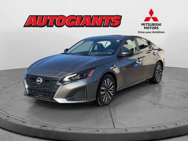 Used 2025 Nissan Altima 2.5 SV FWD image 7