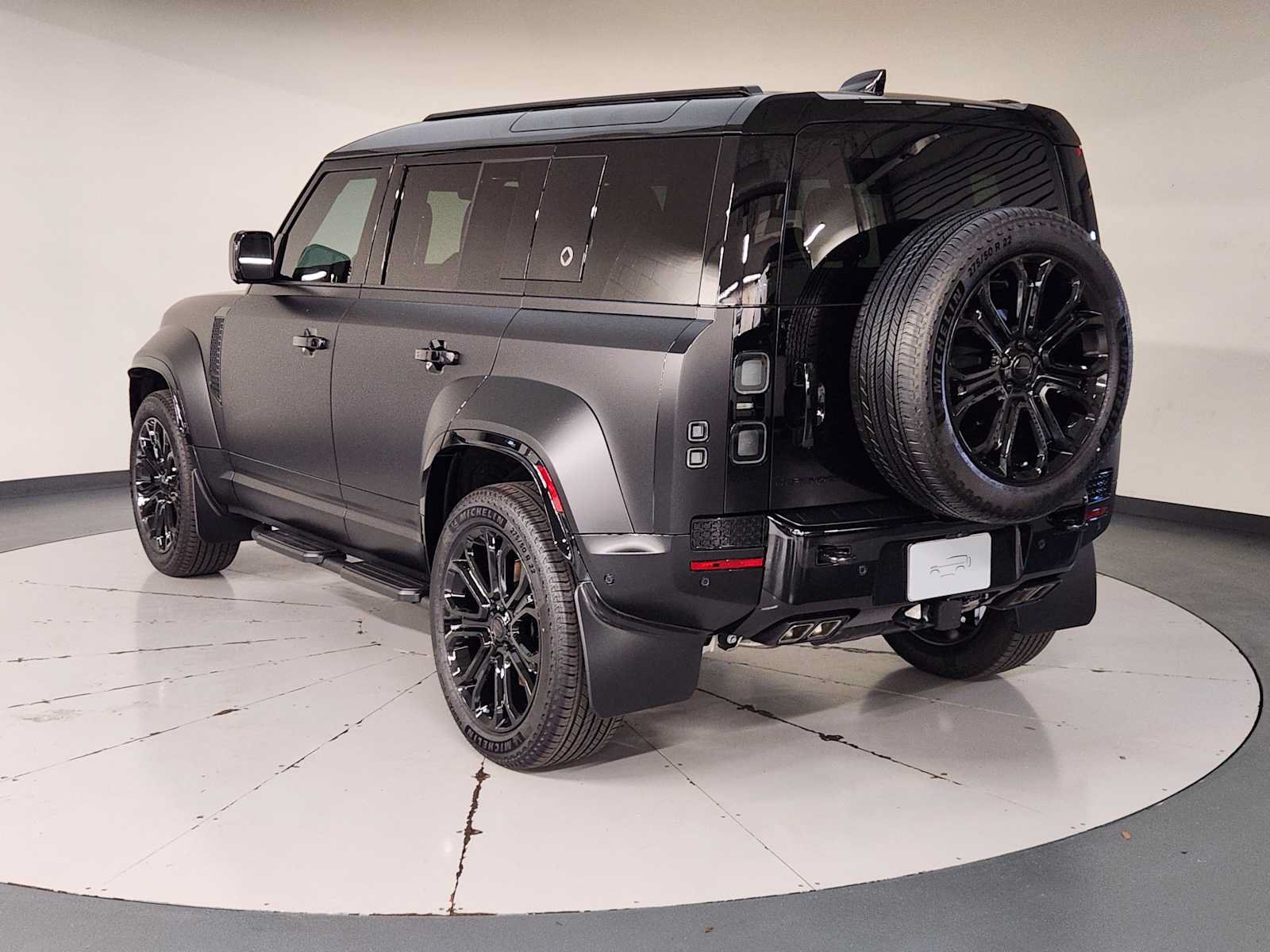 New 2026 Land Rover Defender 110 OCTA AWD/4WD image 6
