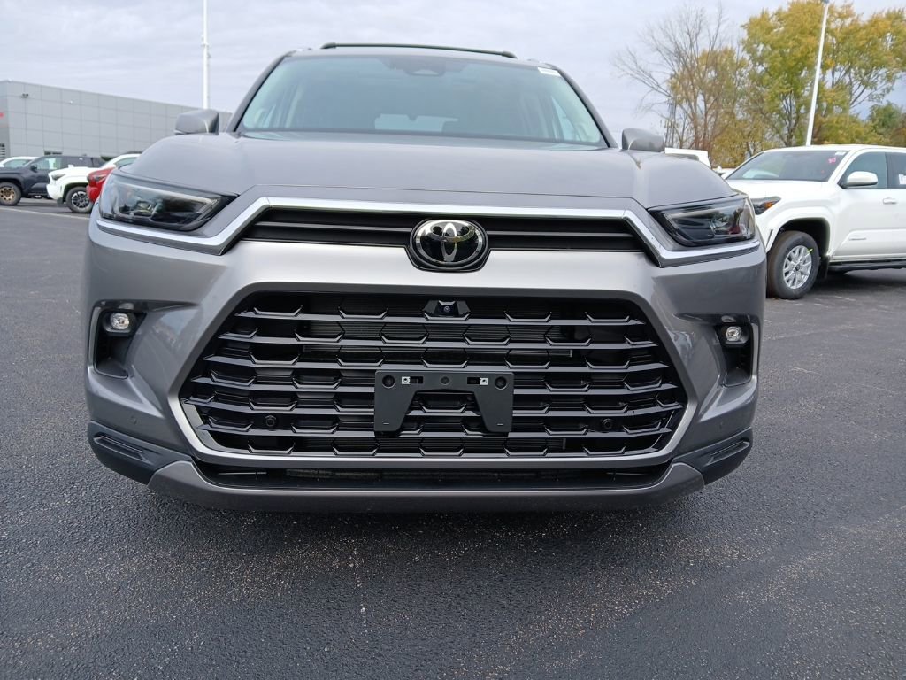 New 2026 Toyota Grand Highlander Platinum image 18