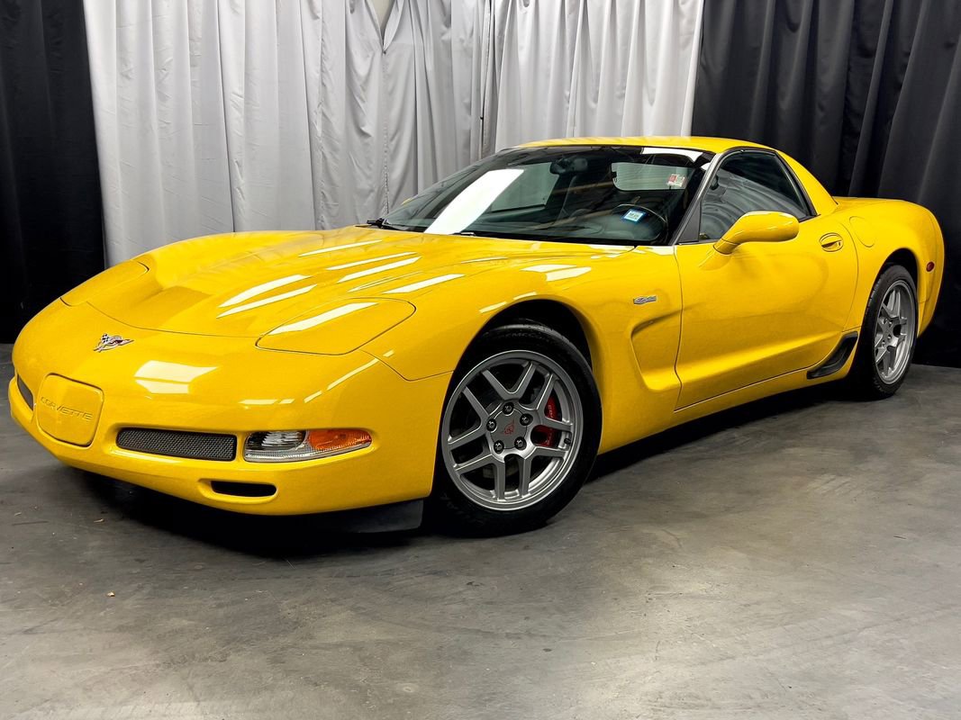 Used 2003 Chevrolet Corvette Z06 w/ Memory Package, 3 Drivers image 1