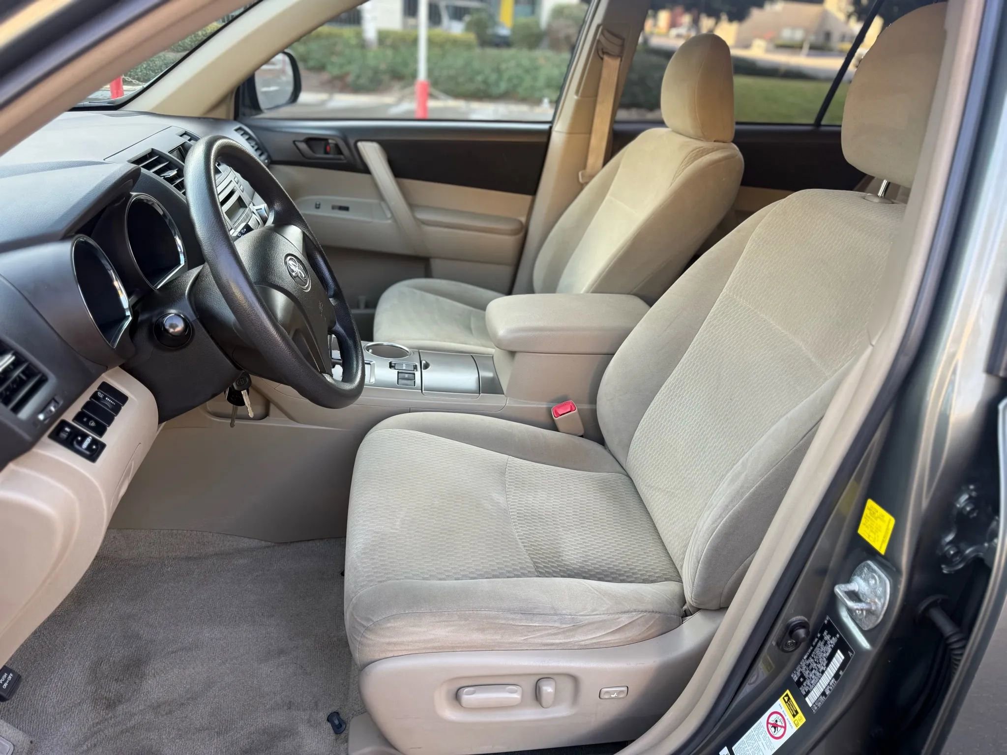 Used 2010 Toyota Highlander 2WD image 8