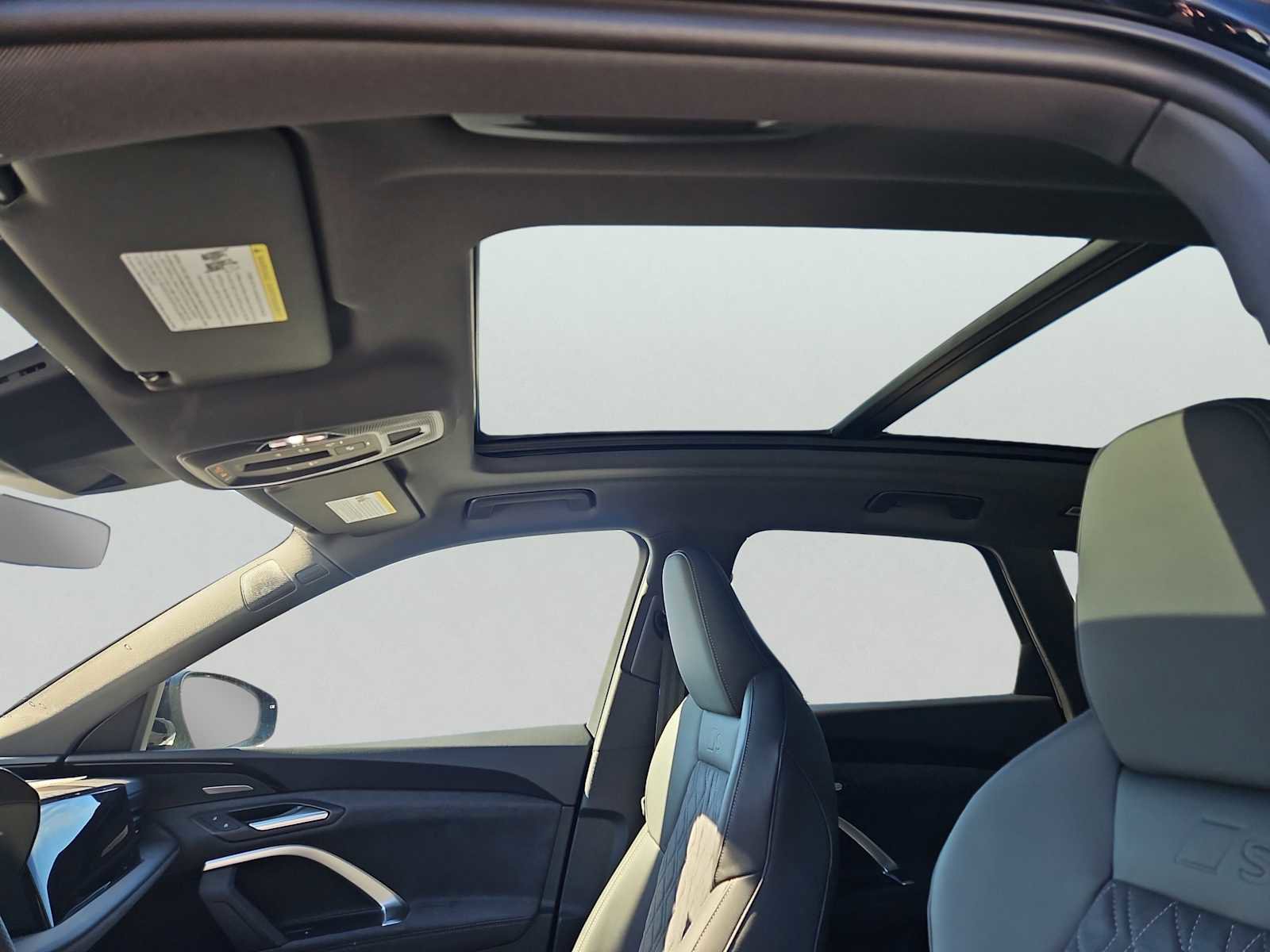 New 2025 Audi SQ5 Premium Plus image 9