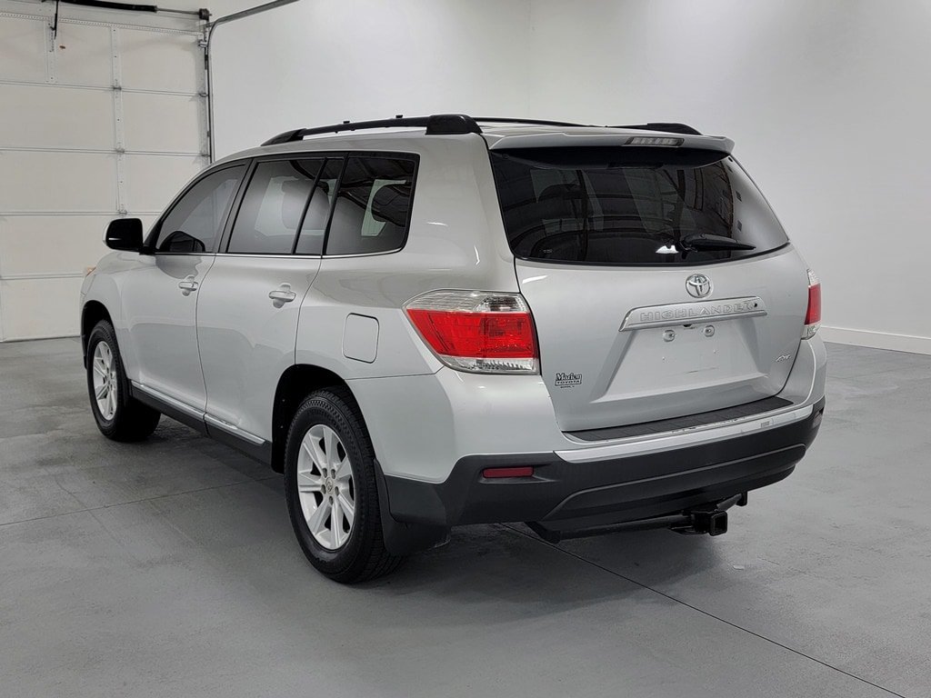 Used 2013 Toyota Highlander SE AWD/4WD image 6