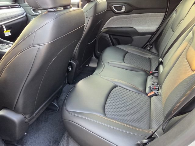 New 2026 Jeep Compass Latitude AWD/4WD image 12