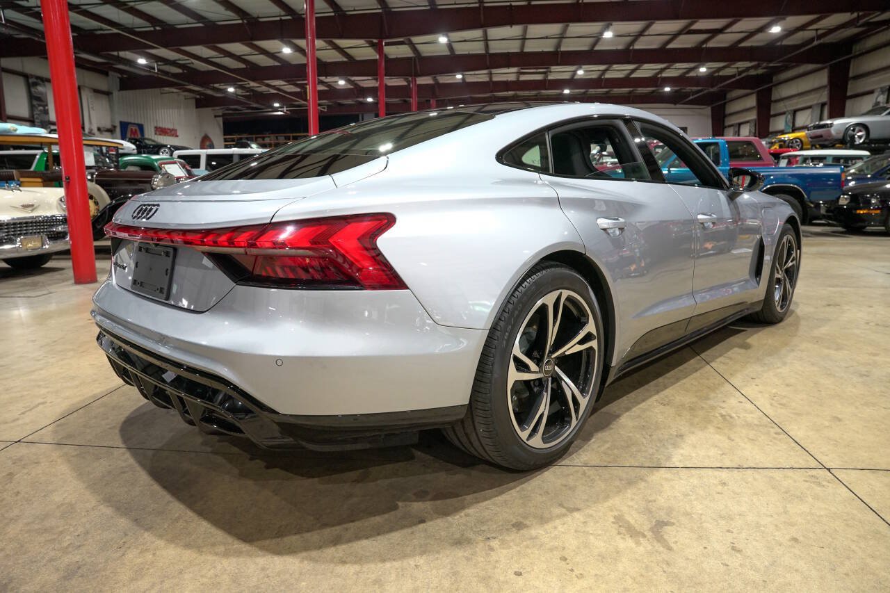 Used 2022 Audi e-tron GT Premium Plus w/ Performance Package AWD/4WD image 8