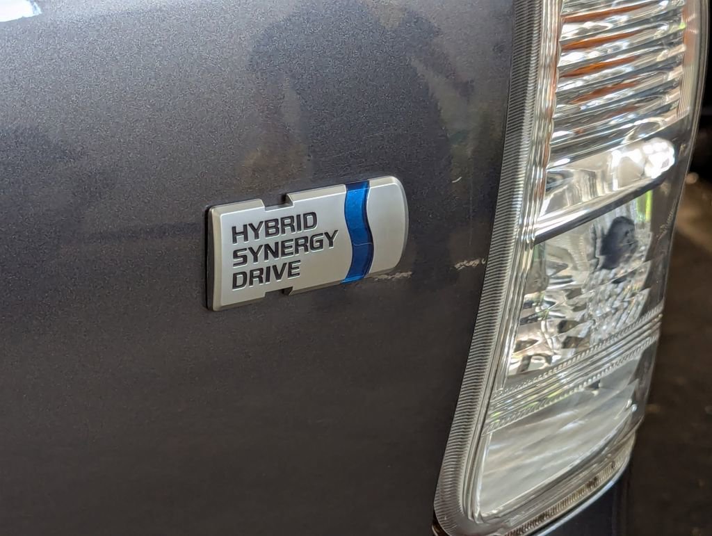 Used 2014 Toyota Prius V Three FWD image 7