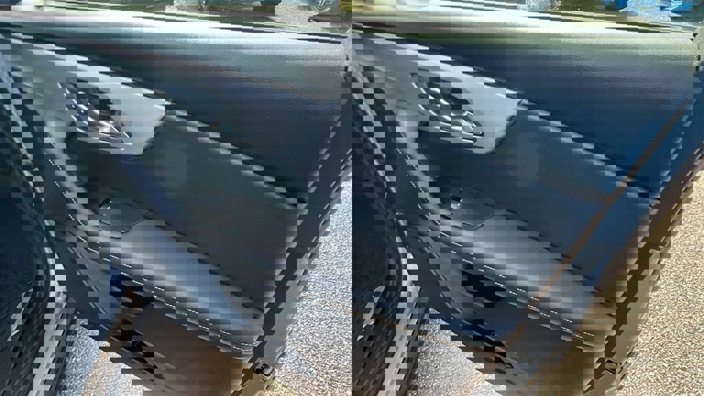 Certified 2023 Chevrolet Blazer LT w/ Convenience Package image 16