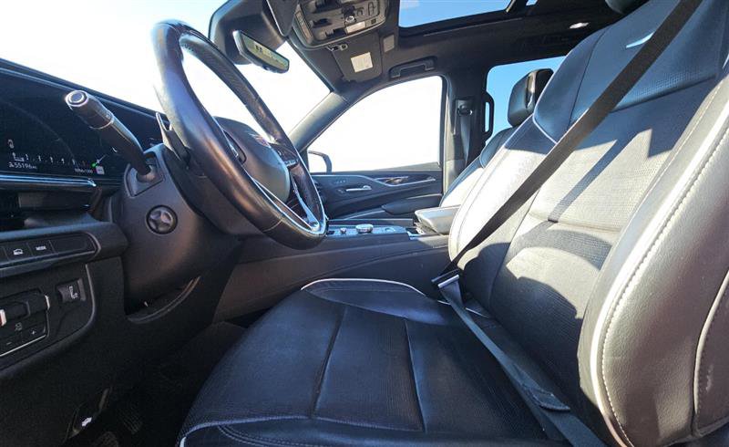 Used 2023 Cadillac Escalade ESV Sport image 10