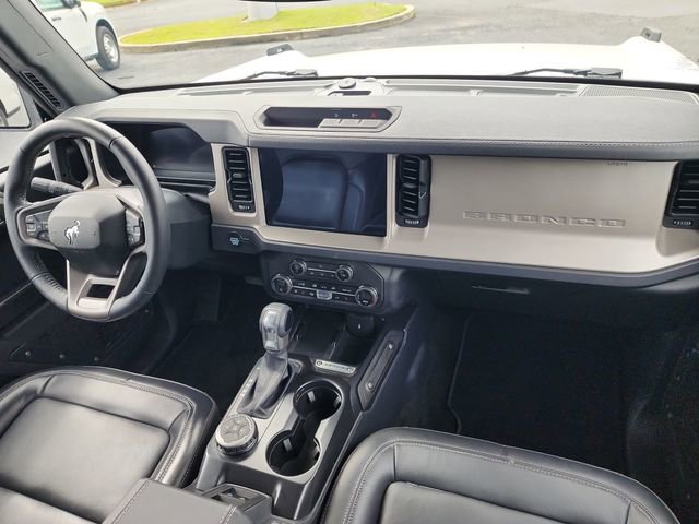 Used 2025 Ford Bronco Outer Banks AWD/4WD image 13