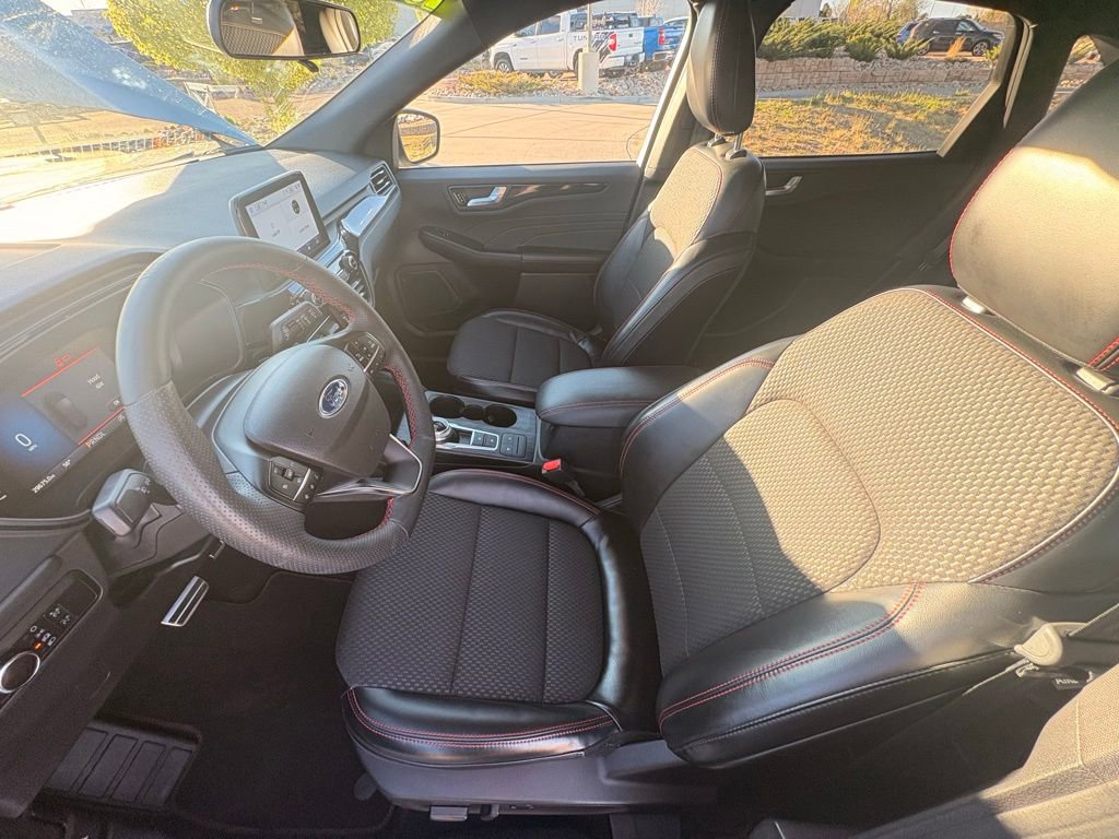 Used 2023 Ford Escape ST-Line AWD/4WD image 11