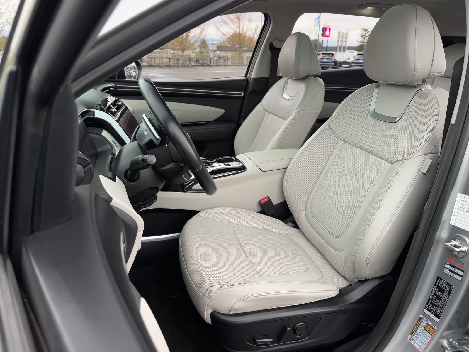 Used 2023 Hyundai Tucson Limited AWD/4WD image 11