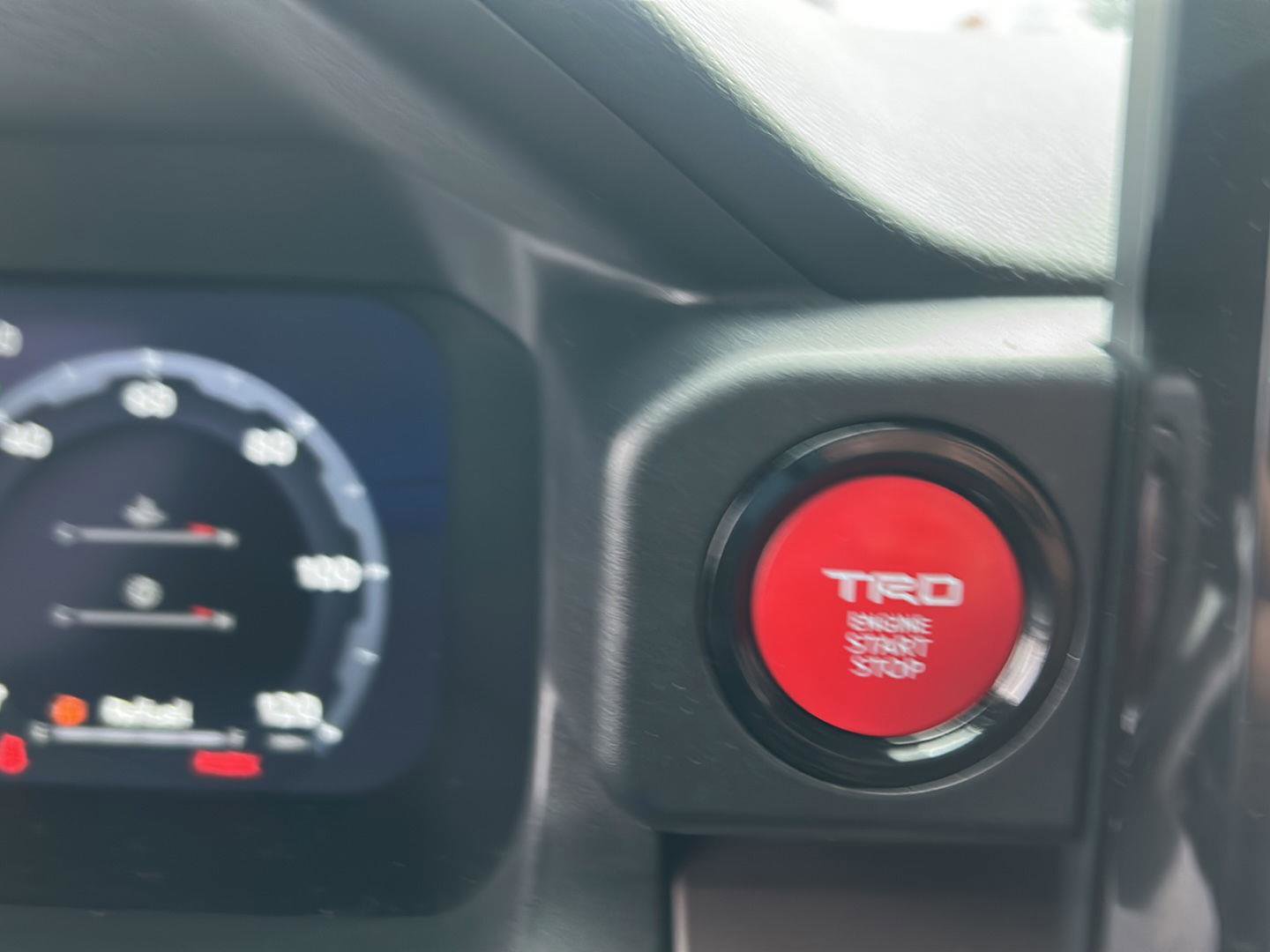 Certified 2024 Toyota Tacoma TRD Off-Road image 17