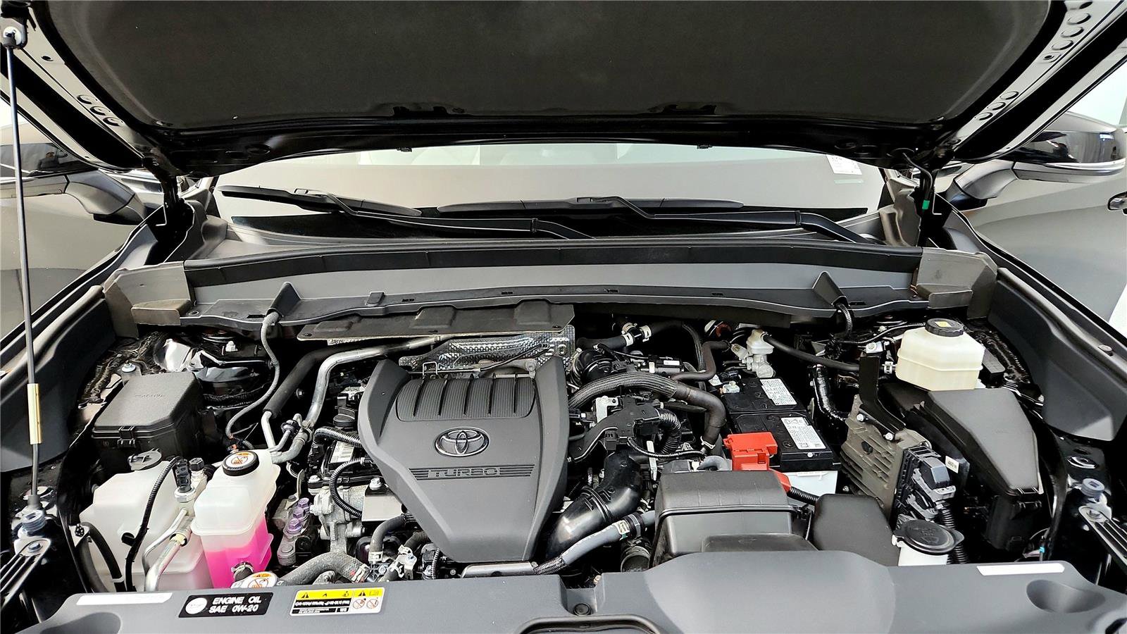 Used 2024 Toyota Grand Highlander Limited image 44