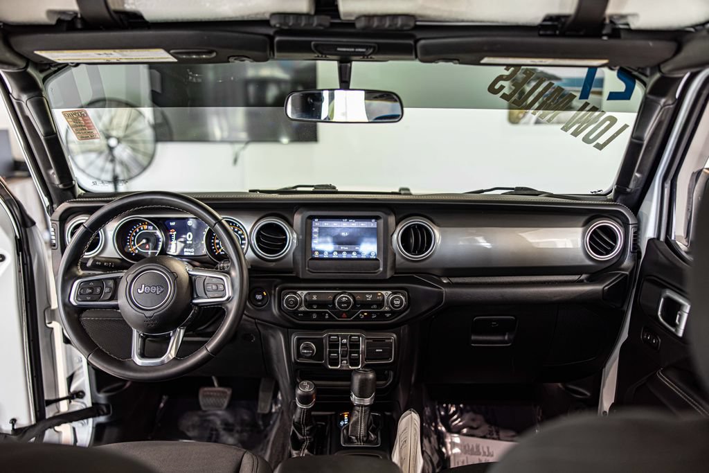 Used 2021 Jeep Wrangler Unlimited Sahara w/ Safety Group AWD/4WD image 31