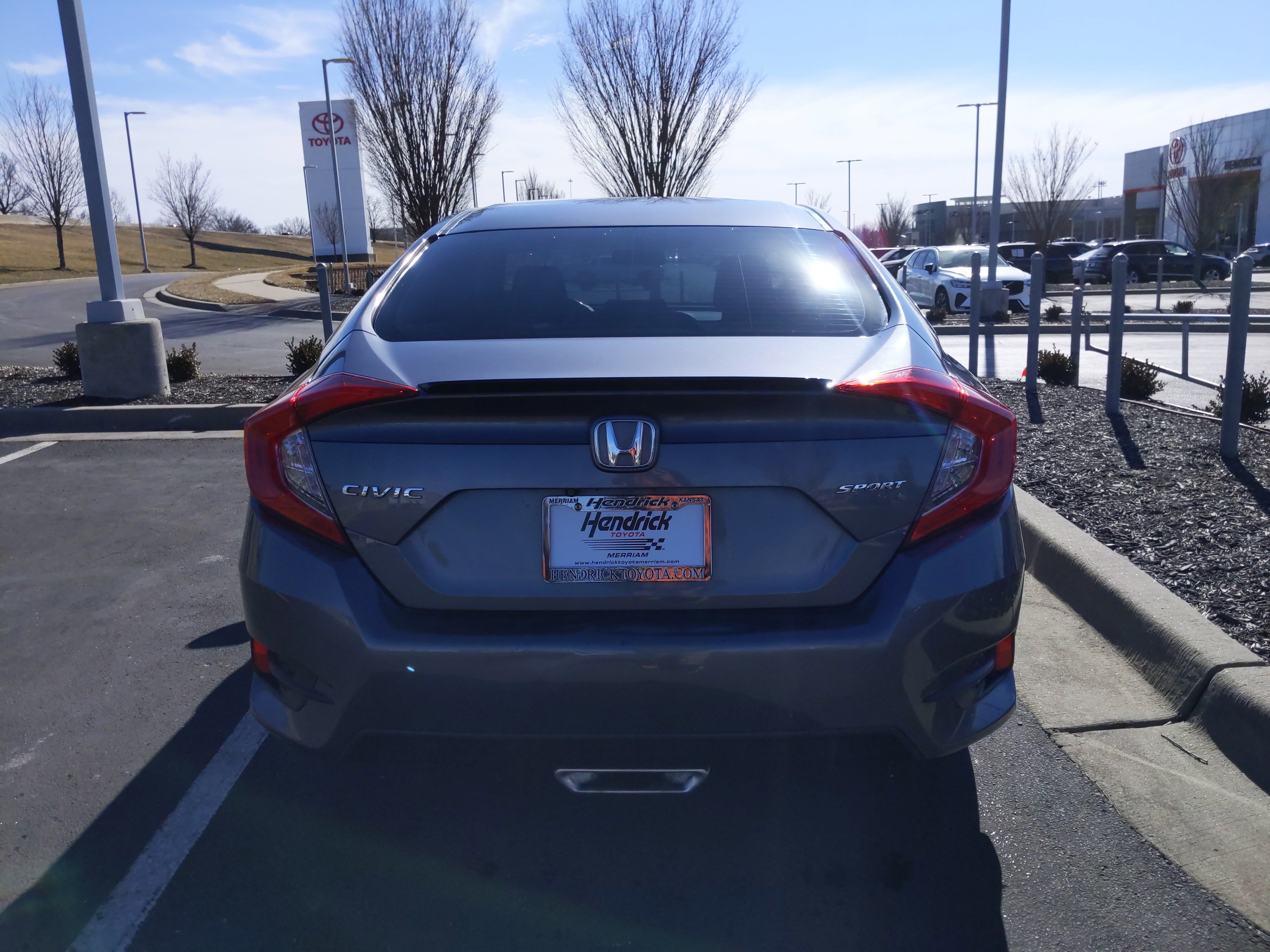 Used 2019 Honda Civic Sport image 9