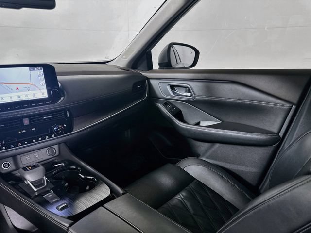 Used 2021 Nissan Rogue Platinum FWD image 26