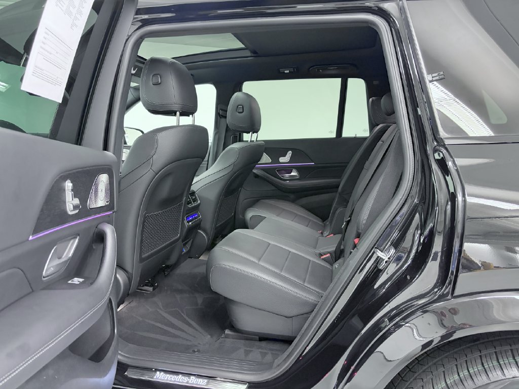 Certified 2024 Mercedes-Benz GLS 450 4MATIC image 18