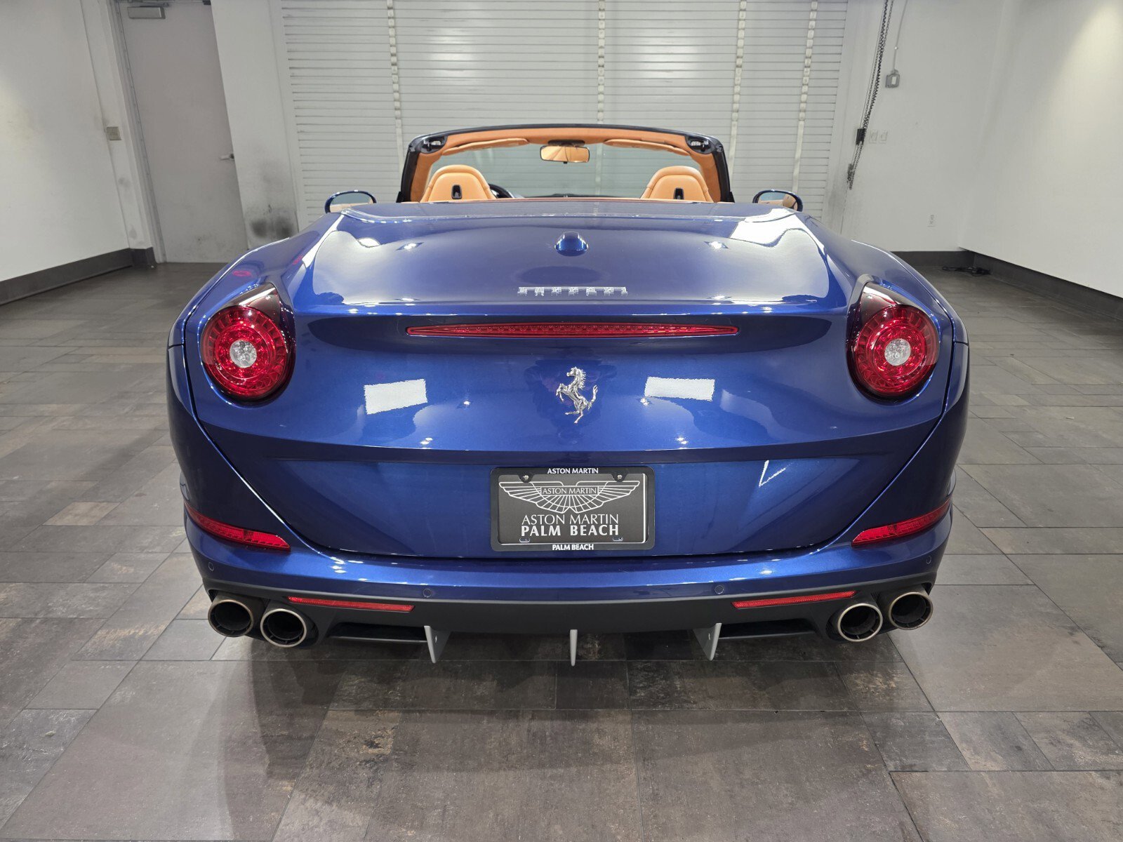 Used 2016 Ferrari California T image 5
