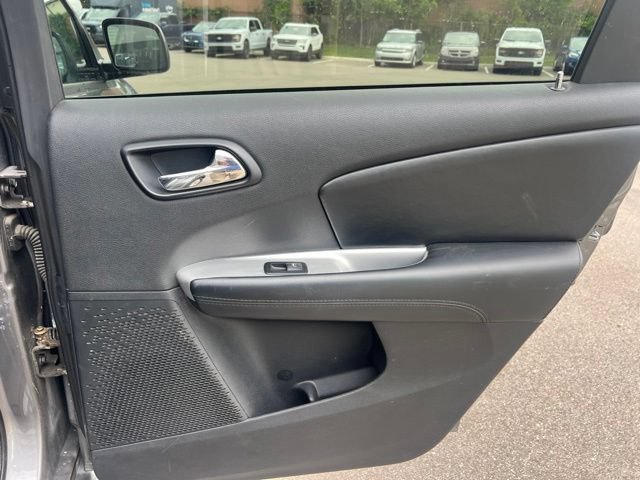 Used 2012 Dodge Journey SXT FWD image 12