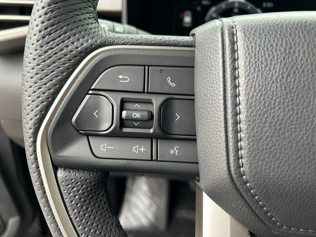 Used 2025 Toyota Sequoia SR5 w/ SR5 Premium Package AWD/4WD image 12