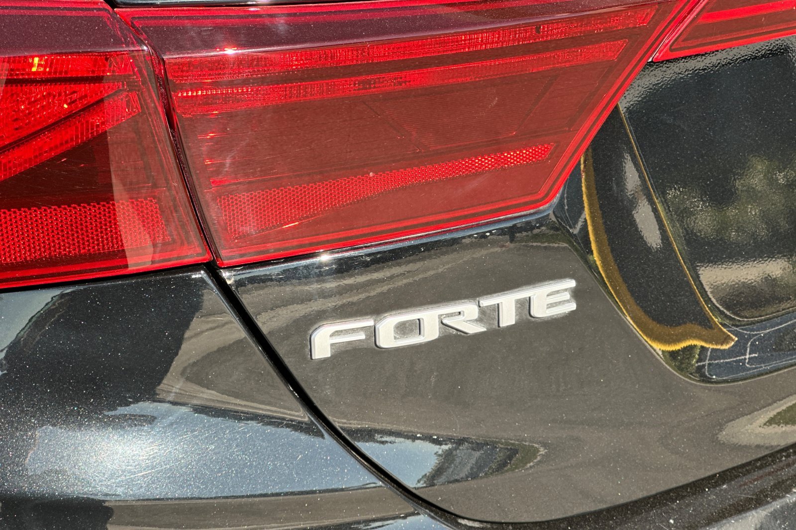 Used 2024 Kia Forte LXS image 34