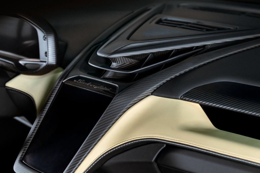 Used 2024 Lamborghini Revuelto AWD/4WD image 33