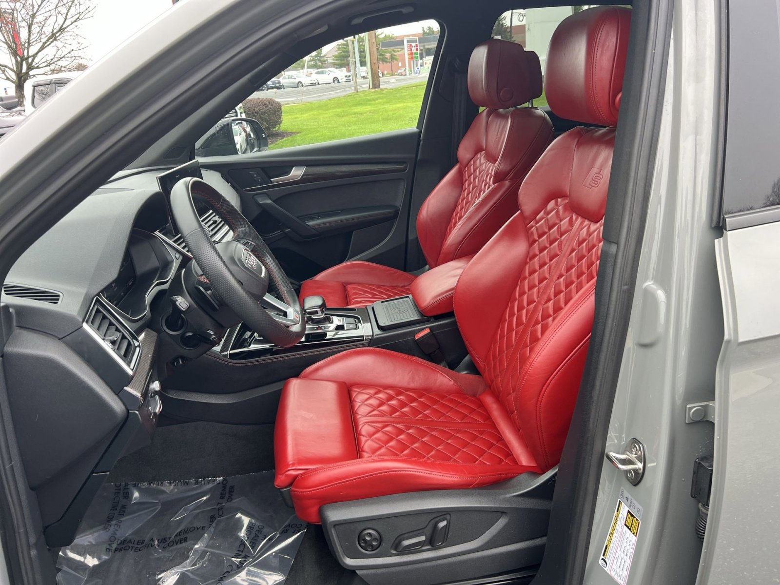 Used 2022 Audi SQ5 Prestige w/ Prestige Package image 13